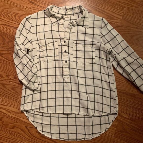 En Creme Tops - EUC, En Creme top, M